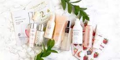 Bốn món mỹ phẩm đa năng hot nhất hè 2022