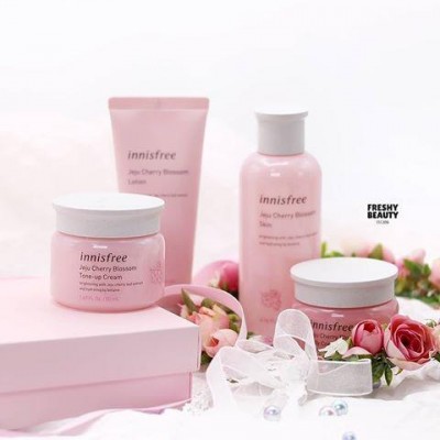 [2 Items] Kit Dưỡng Ẩm, Dưỡng Sáng Da Chiết Xuất Lá Hoa Anh Đào Innisfree Jeju Cherry Blossom Duo Kit